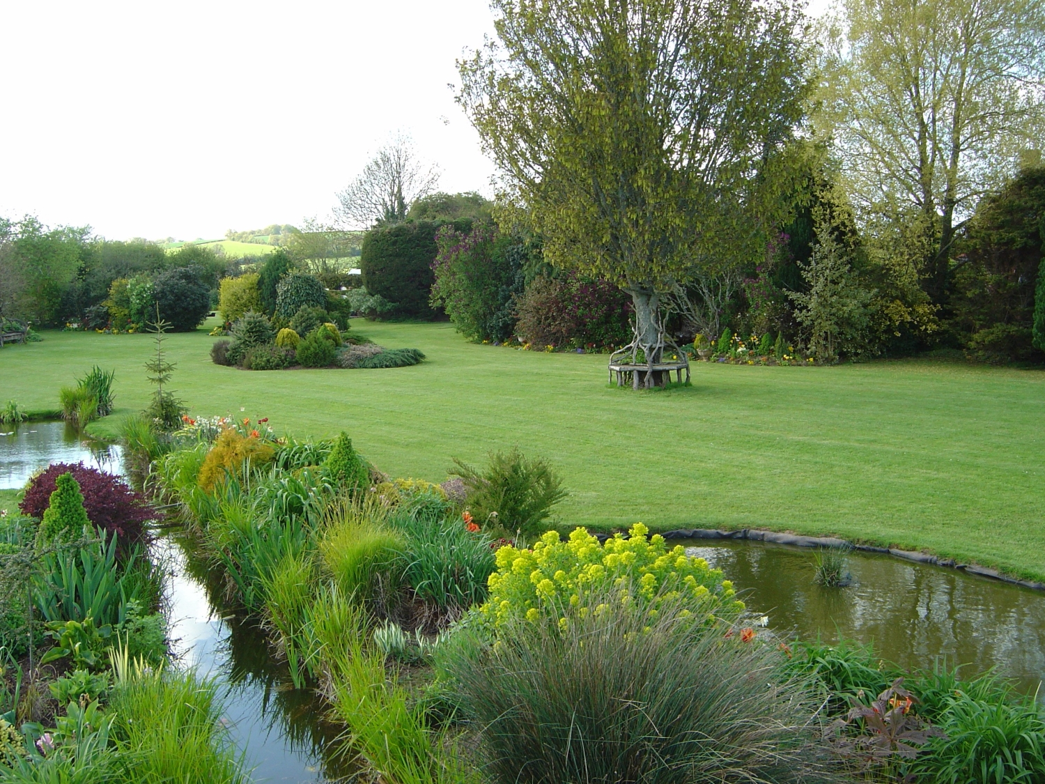 Kia-Ora Farm & Gardens, Cullompton, Devon, EX15 1PZ - National Garden ...