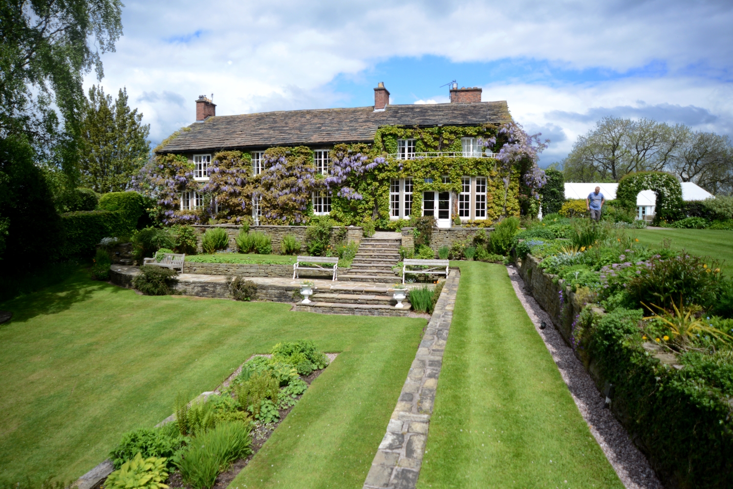 Hilltop, Prestbury, Cheshire, SK10 4ED - National Garden Scheme