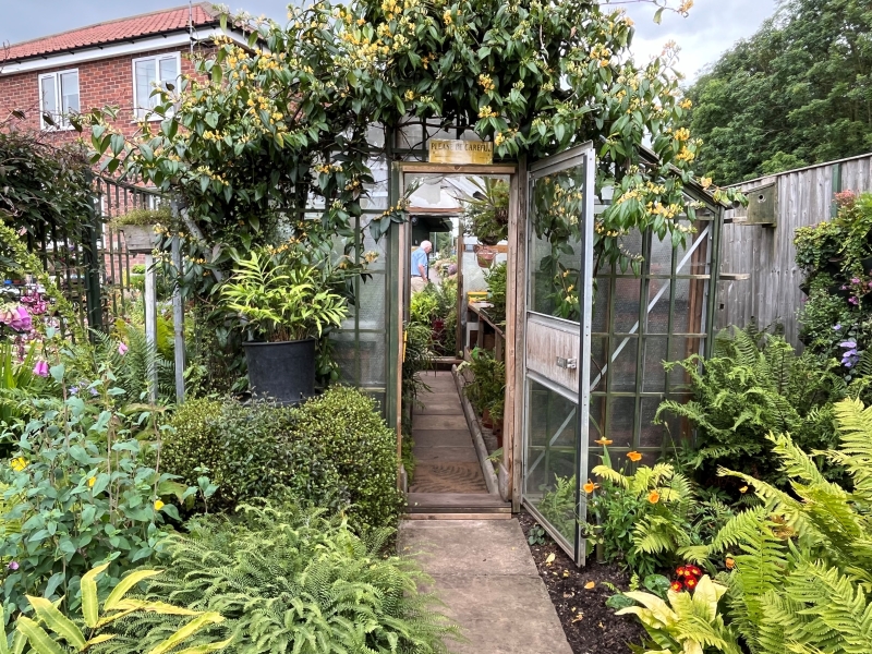 Fern House, 5 Wold Road