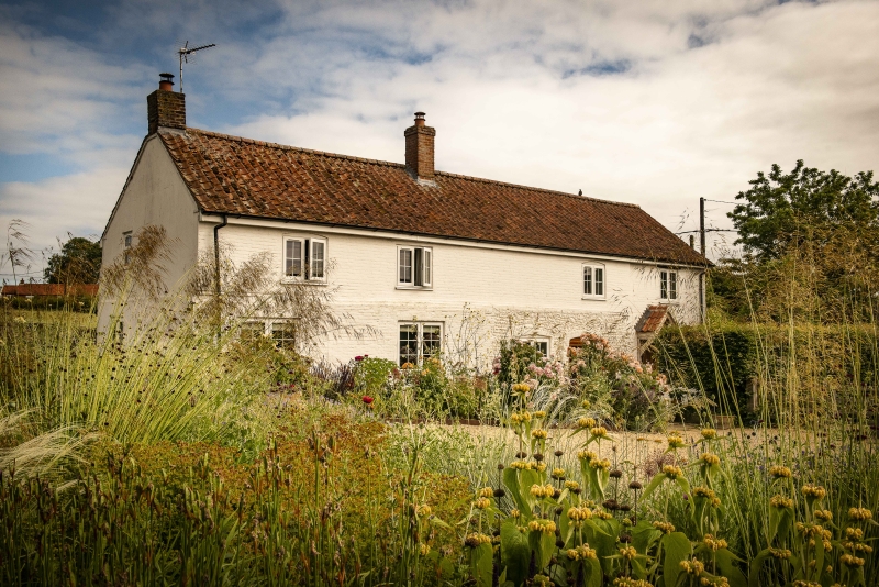 The White Cottage