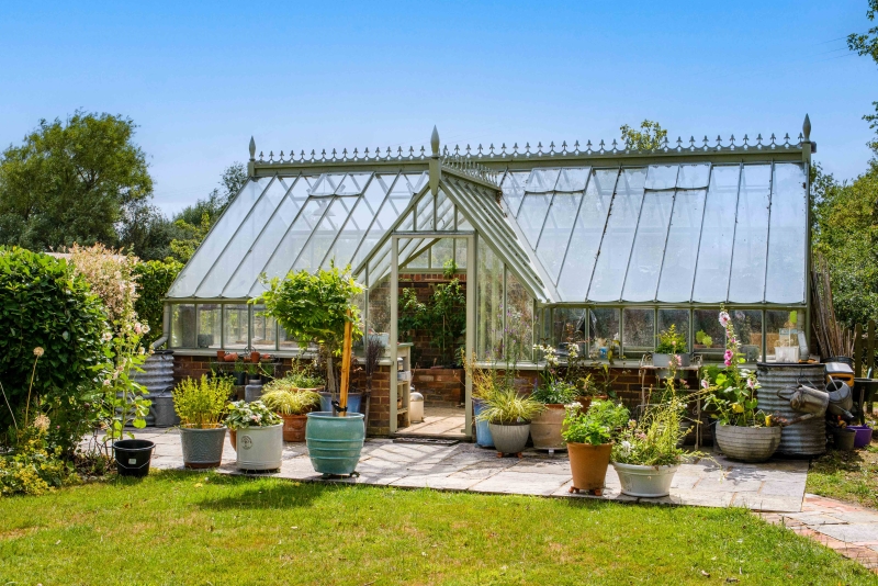 Witts End Gardens