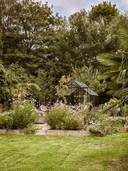 13 Gravenhurst Road image