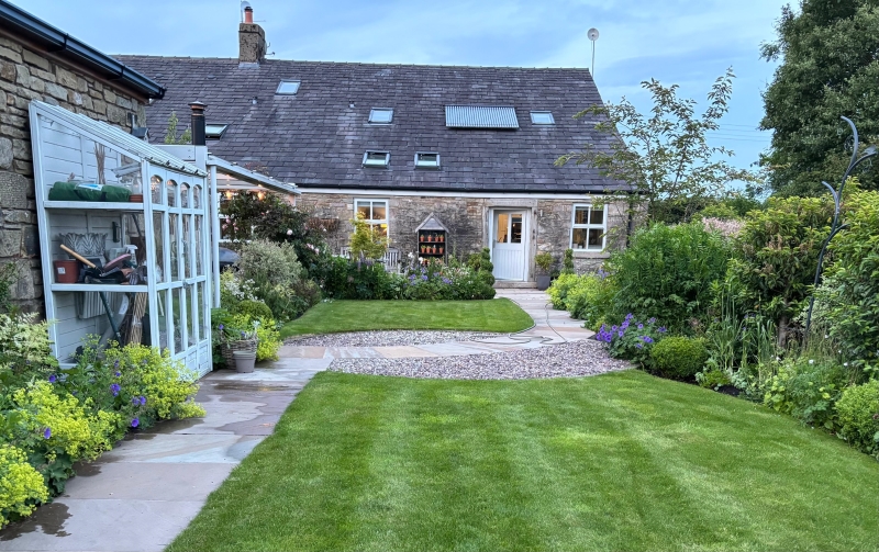 Whinney Lane Barn image