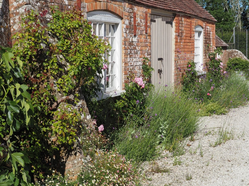 Bloxworth Lodge