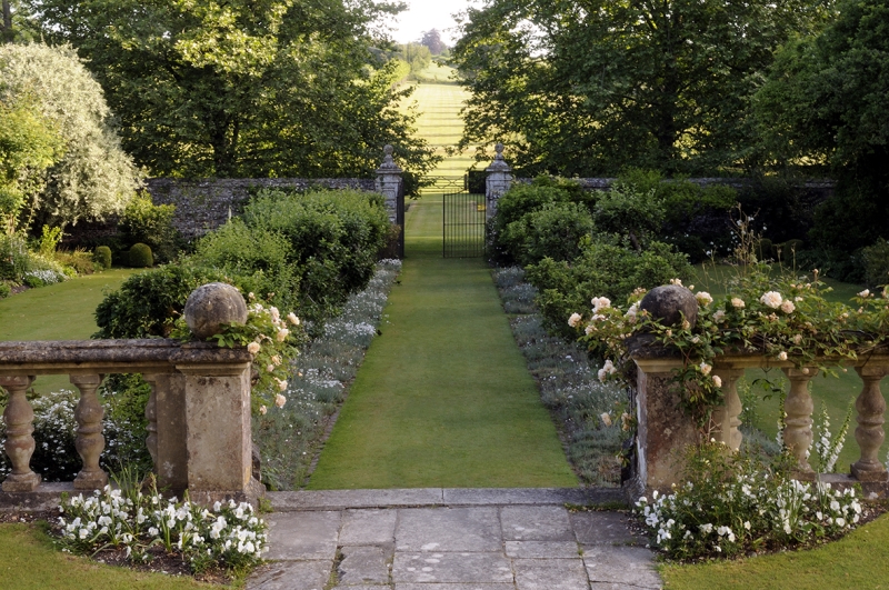 Cranborne Manor Garden