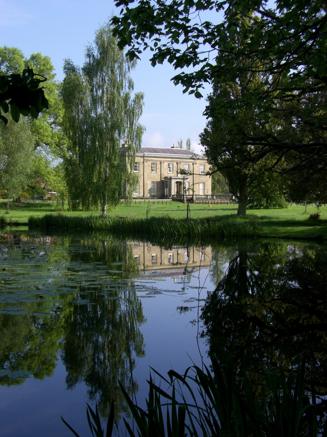 Glansevern Hall Gardens, Welshpool, Powys, SY21 8AH 