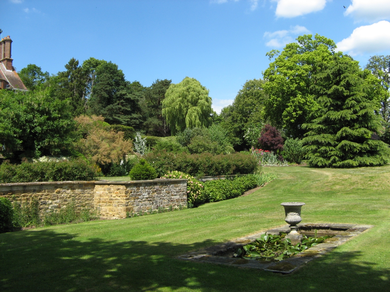 Lois Weedon House, , Northamptonshire, NN12 8PJ - National Garden Scheme